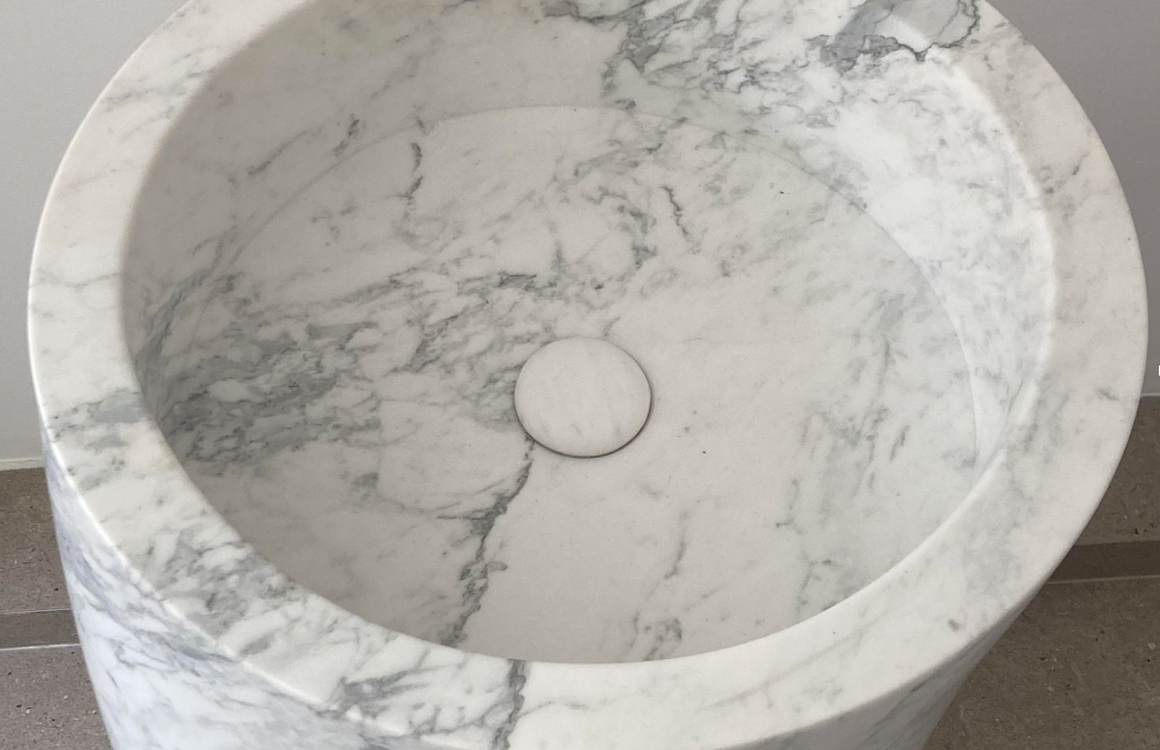 artigiano | lavabo | marmo di carrara blocco unico